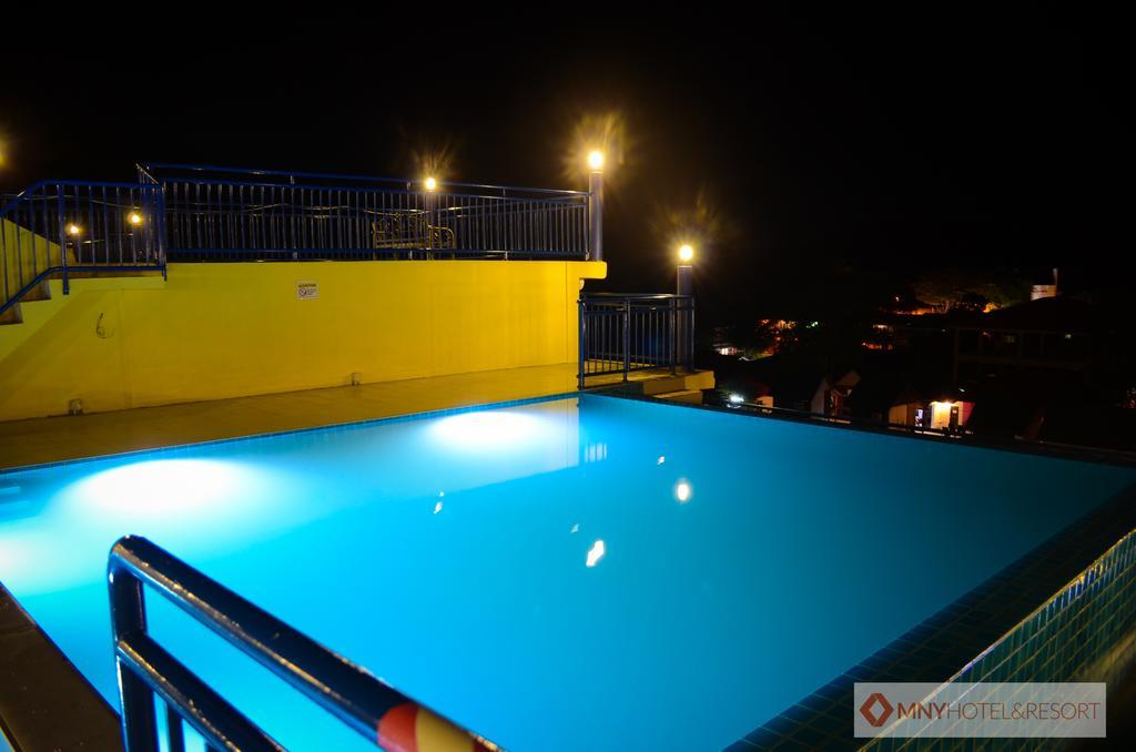 Mny Hotel & Resort Kampung Teluk Nipah Eksteriør billede