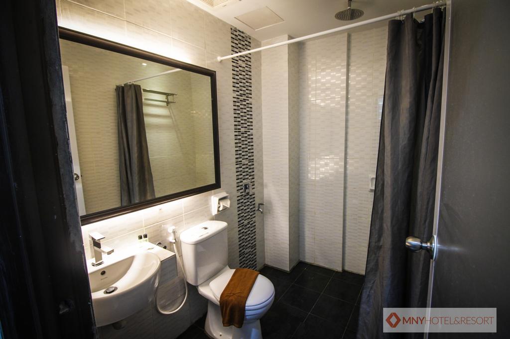 Mny Hotel & Resort Kampung Teluk Nipah Eksteriør billede