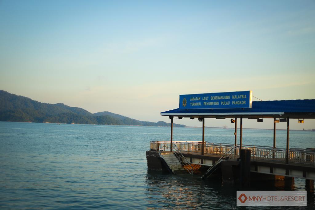Mny Hotel & Resort Kampung Teluk Nipah Eksteriør billede