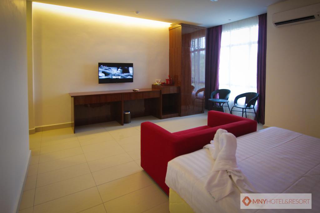 Mny Hotel & Resort Kampung Teluk Nipah Eksteriør billede