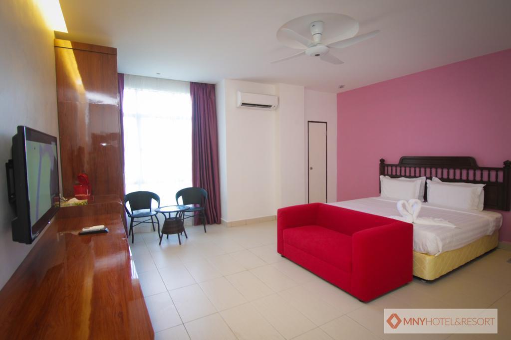 Mny Hotel & Resort Kampung Teluk Nipah Eksteriør billede