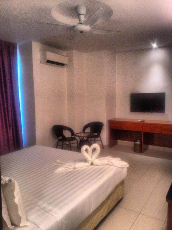 Mny Hotel & Resort Kampung Teluk Nipah Eksteriør billede