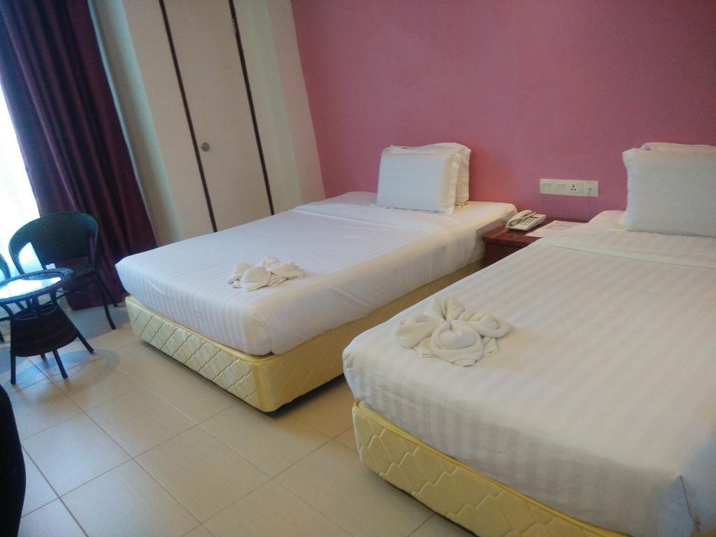 Mny Hotel & Resort Kampung Teluk Nipah Eksteriør billede